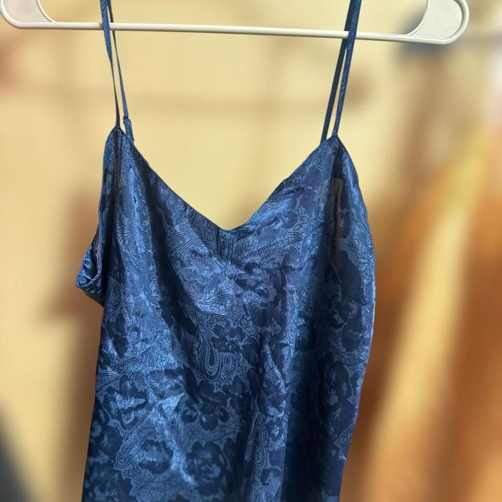 Unbranded Women's Black and Navy Vest